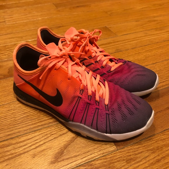 Nike Free Training Shoes - Picture 1 of 4
